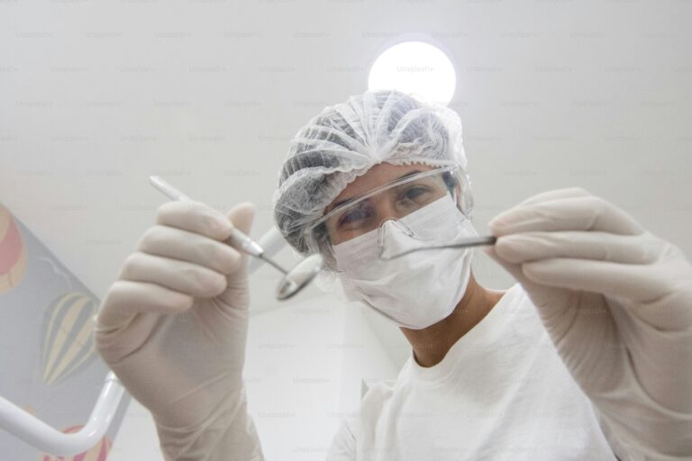 Implanty a tomografia komputerowa i rezonans magnetyczny – czy są bezpieczne?